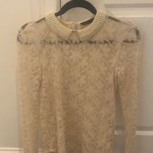 Pearl collar see they blouse